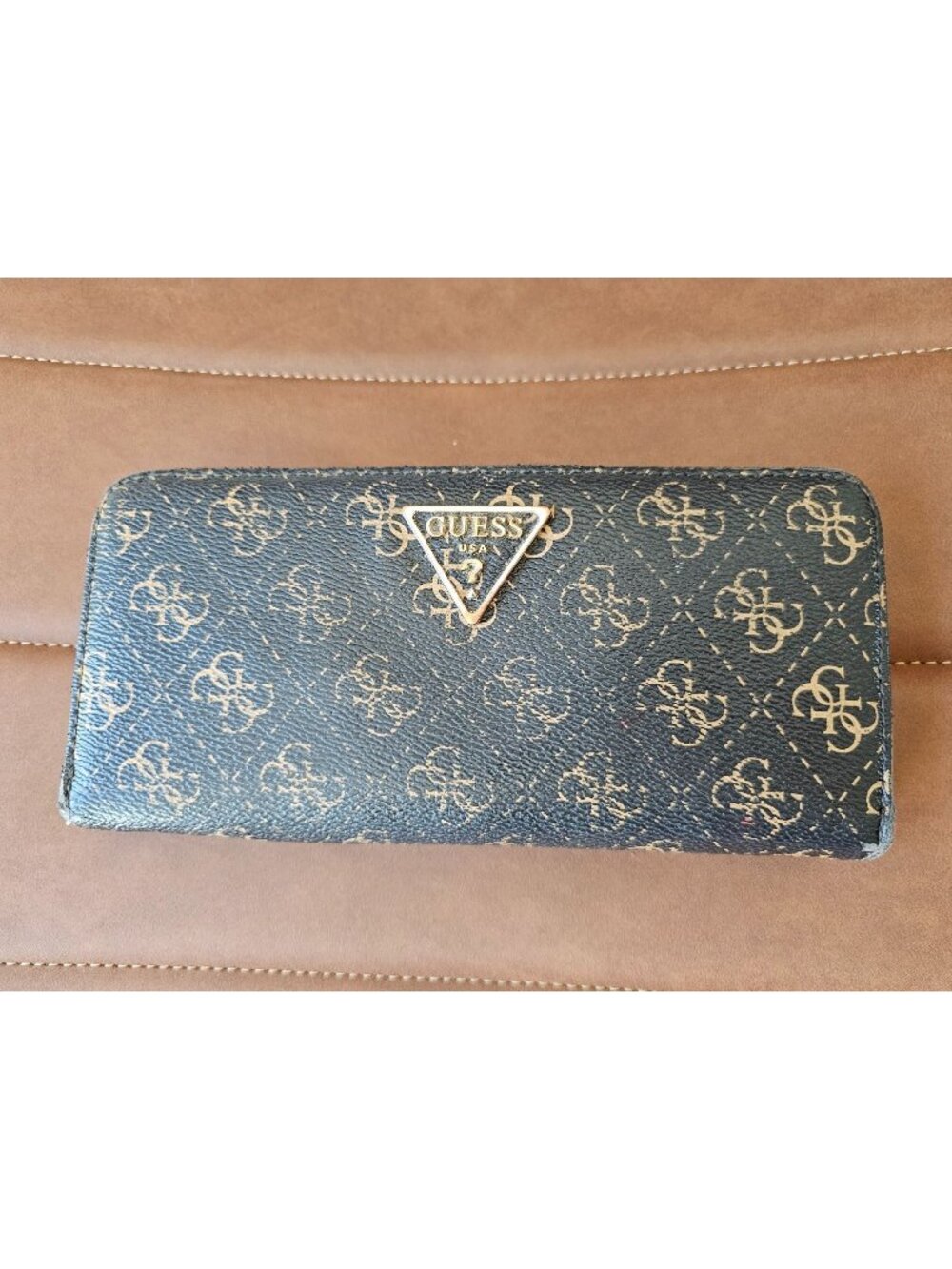 Guess Womens Monogram Zip-Around Wallet Black/Gold Faux Leather